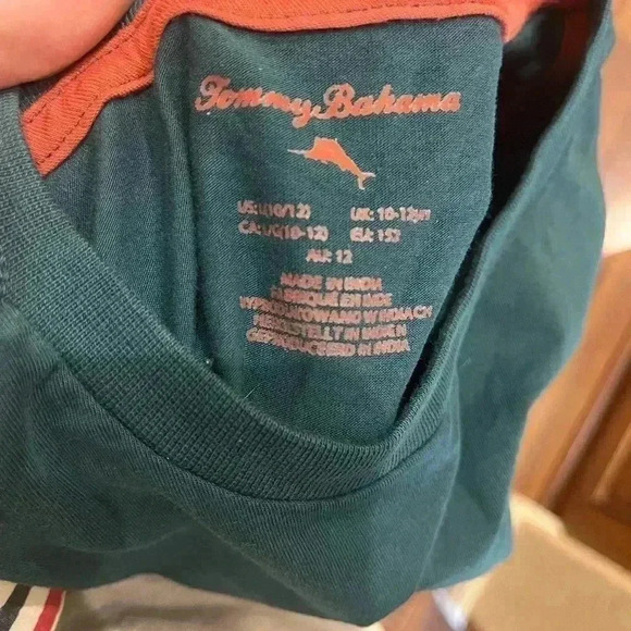 Tommy Bahama Halloween skeleton on skateboard tee shirt boys size 12 - Picture 5 of 6